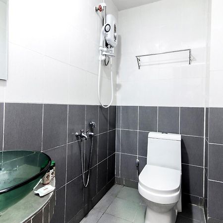 Super Oyo 258 Hotel Smc Alam Avenue Шах Алам Екстериор снимка